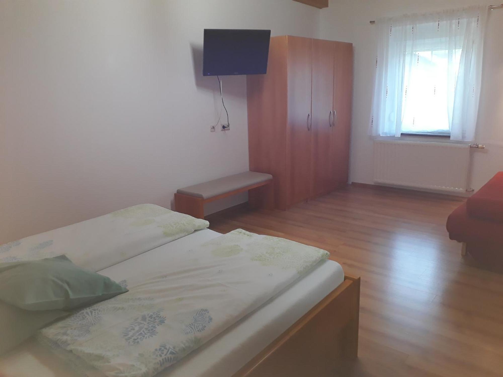 Obsthof Glueck Bed & Breakfast Gamlitz Bagian luar foto